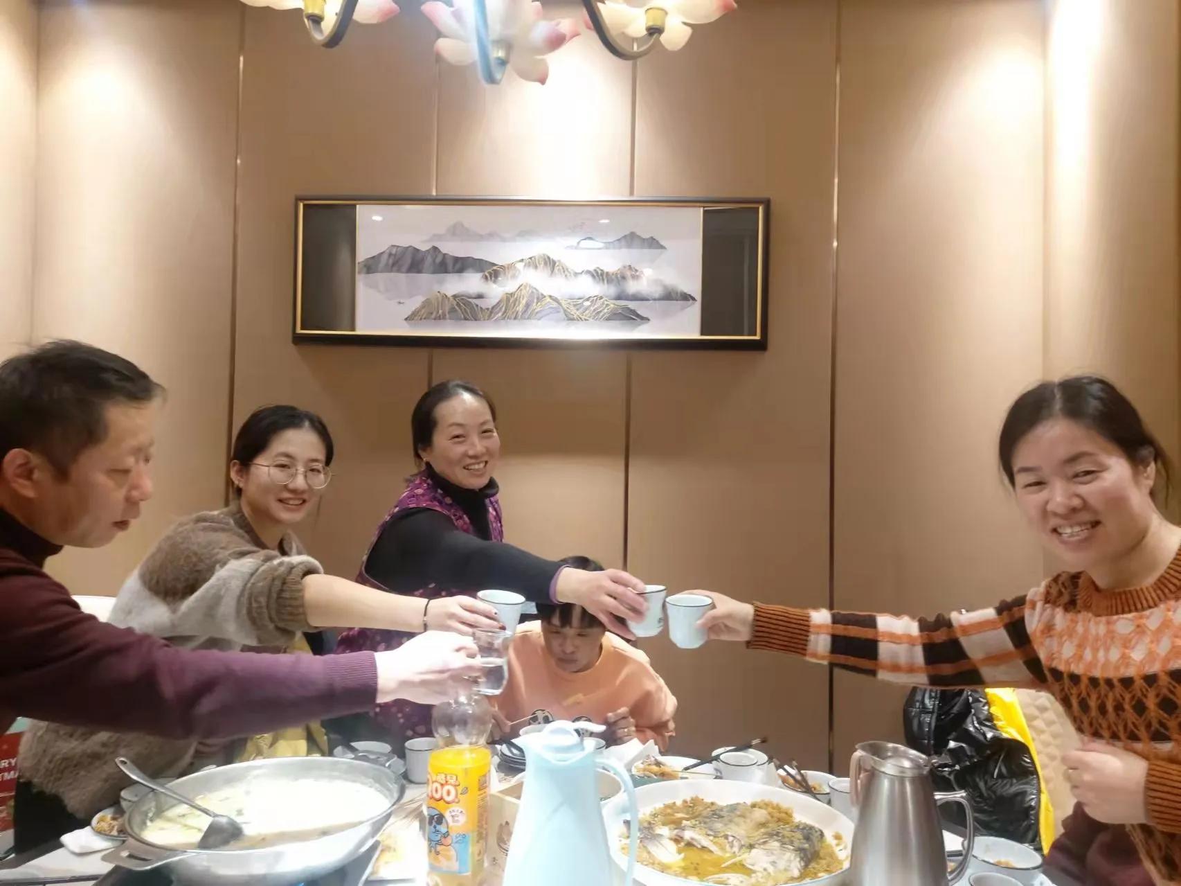 家人的微信群名叫什么好,亲人之间的微信群名称