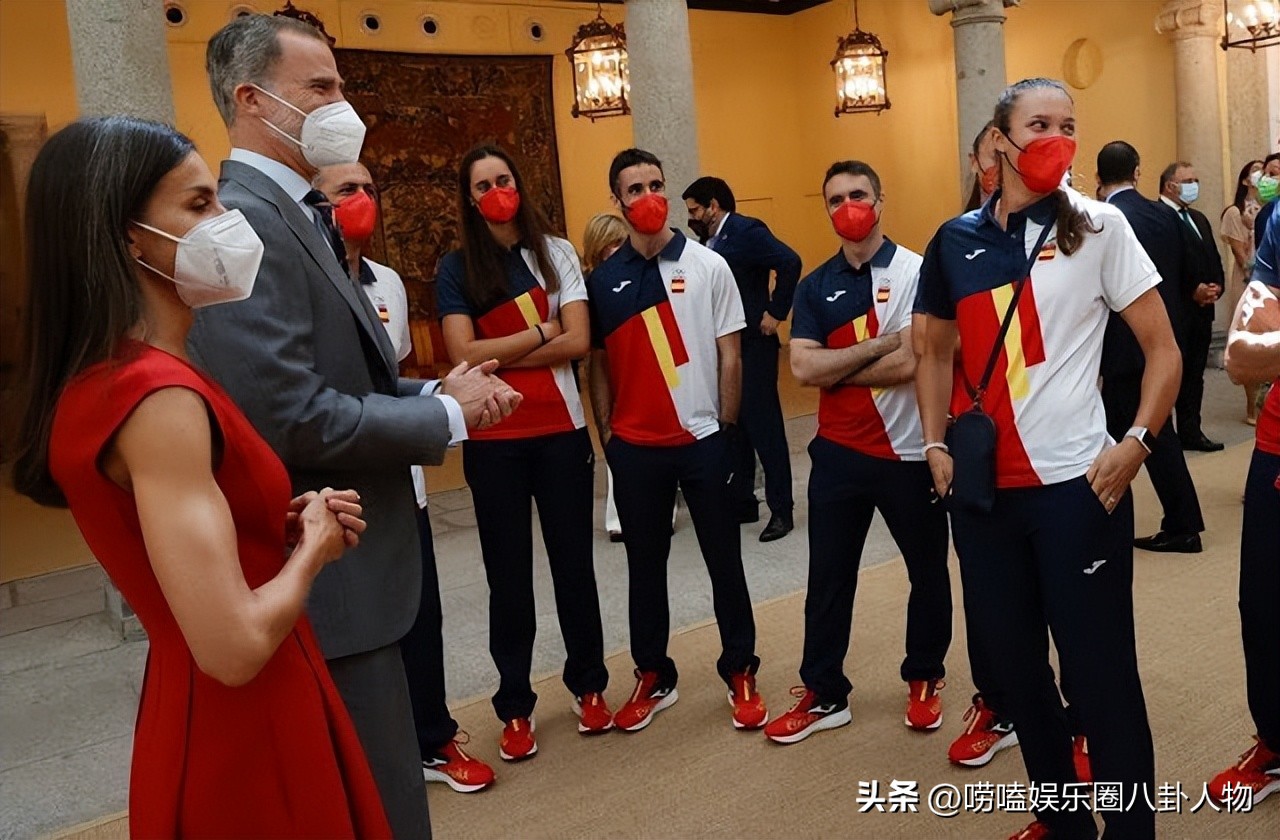 默克尔和普京看世界杯,罗赛夫和默克尔看世界杯