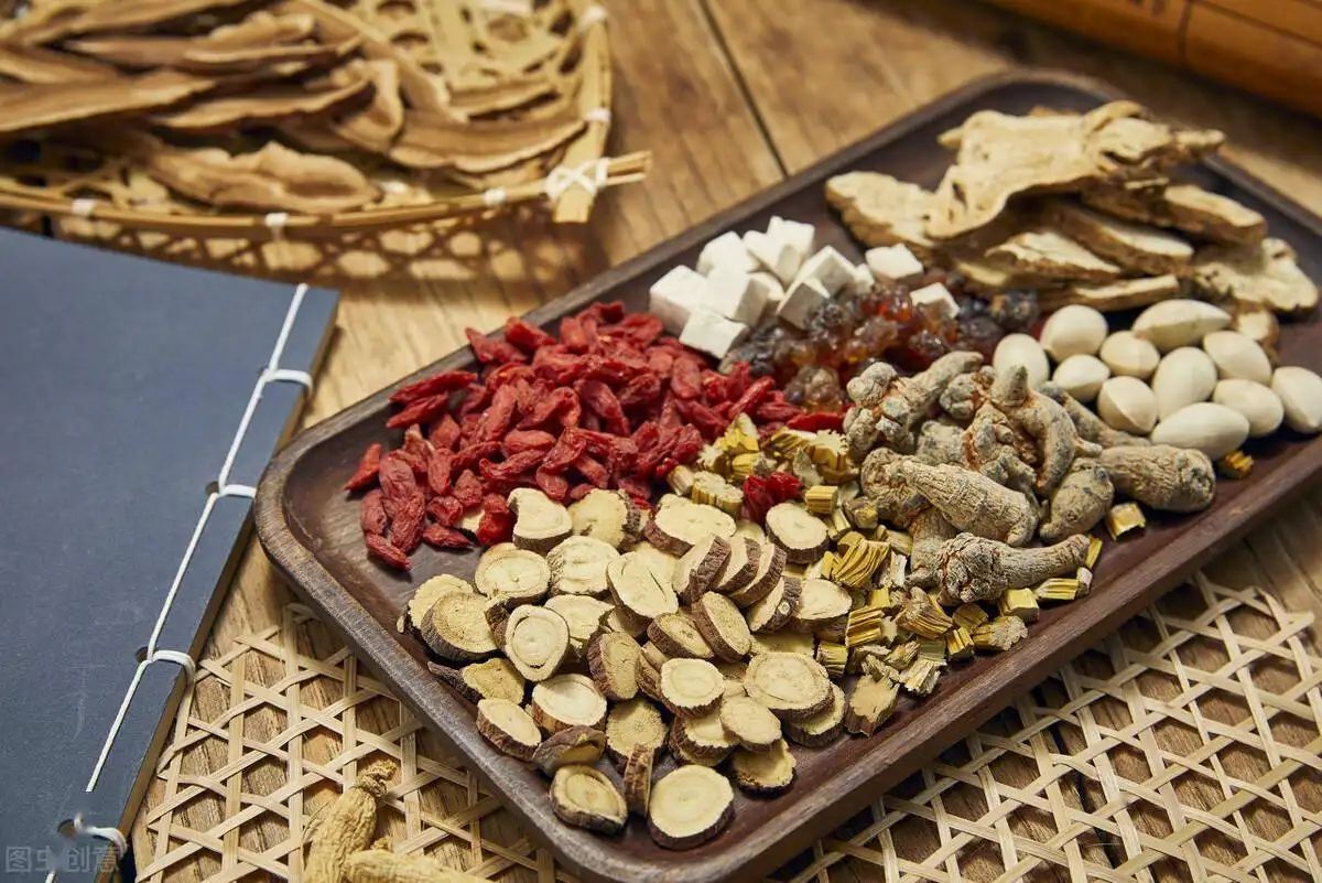 92岁老人花26万元自建墓,92岁老人用14年花26万元自建墓室