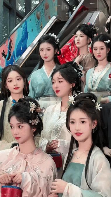 在老公车里发现东西,老公车里发现口红印怎么办