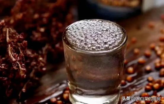 应酬酒局如何拒绝饮酒,如何在酒局上少喝酒