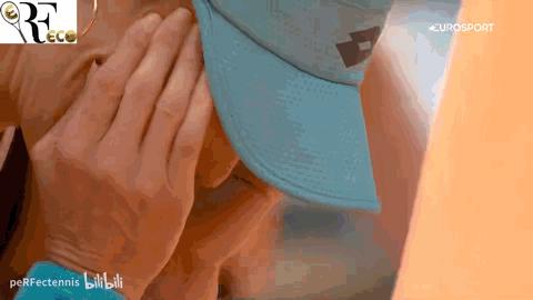 热点||挑战世界第一，这个19岁中国网球美少女是下一个李娜么？