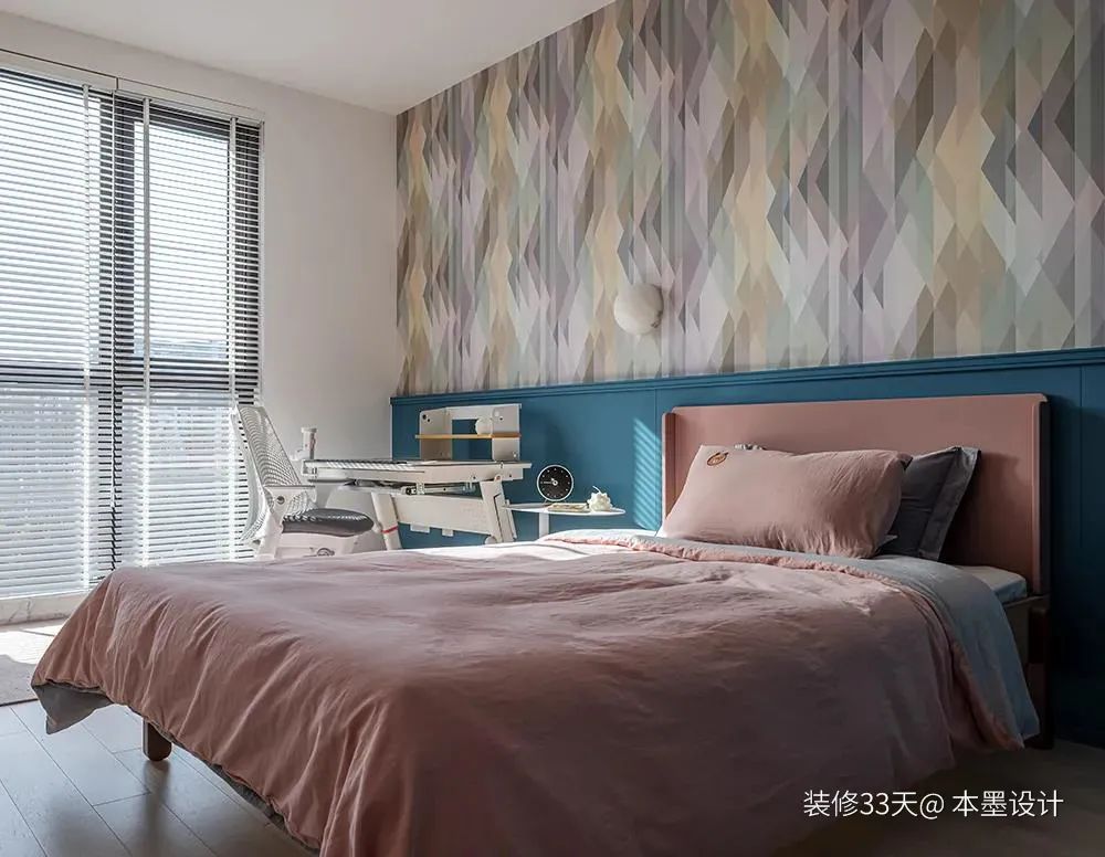 客厅超大储物柜改成衣帽间,客厅小房间改衣帽间