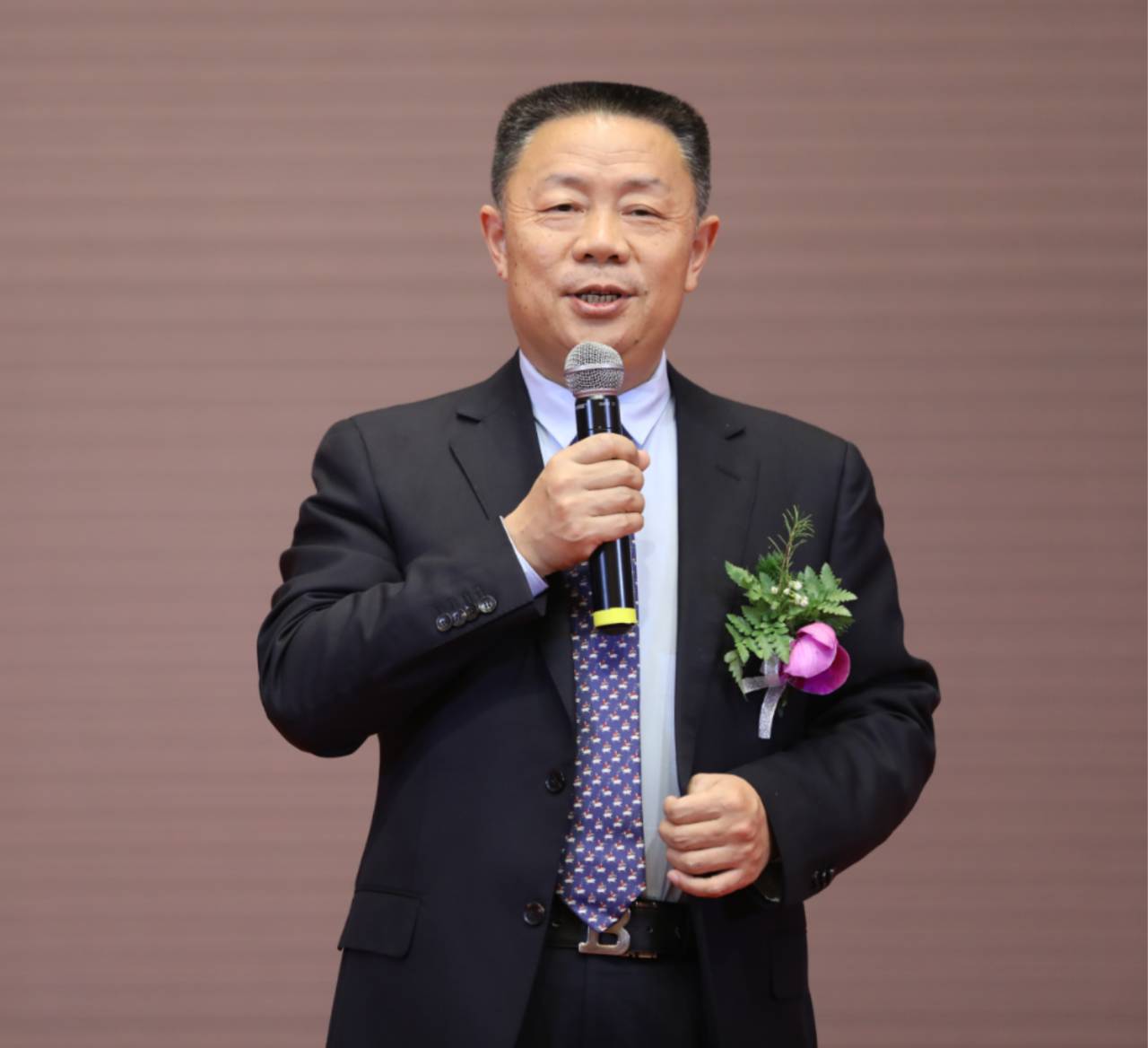 养猪咋了？河南大佬倒在黎明前，正邦被申请破产，来自前江西首富