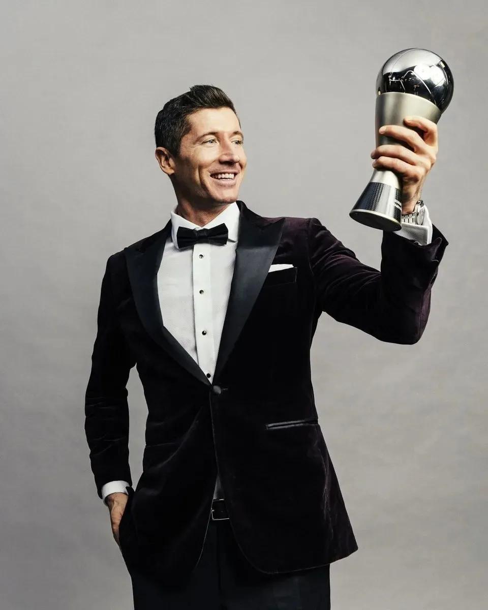 莱万多夫斯基2021,2021世界足球先生莱万