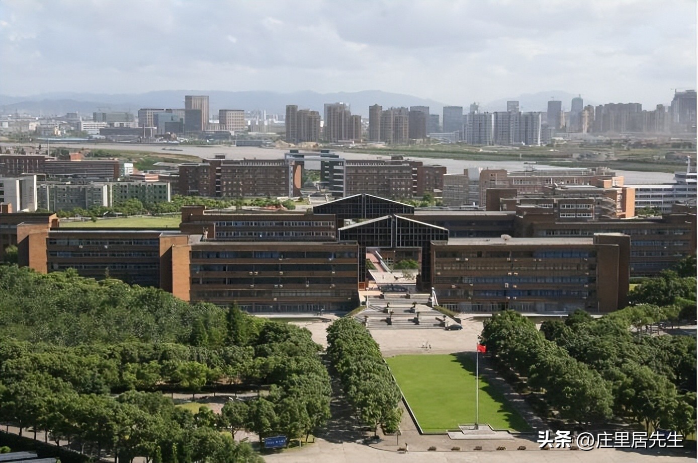 宁波大学和浙江工业大学哪个强呢,浙江高校排名浙江工业大学
