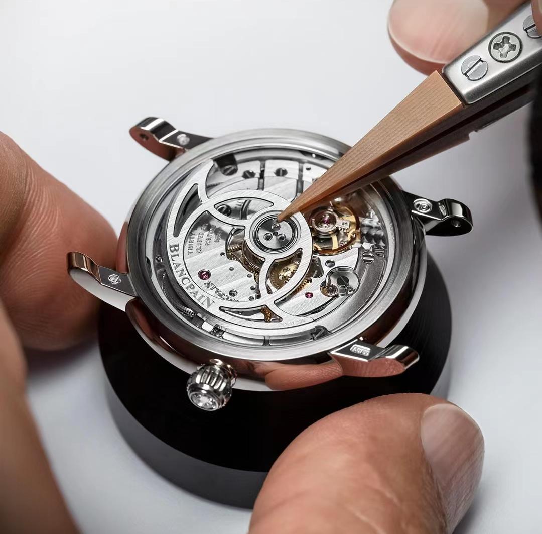 女生的第一只千元大牌手表,女生的第一款手表