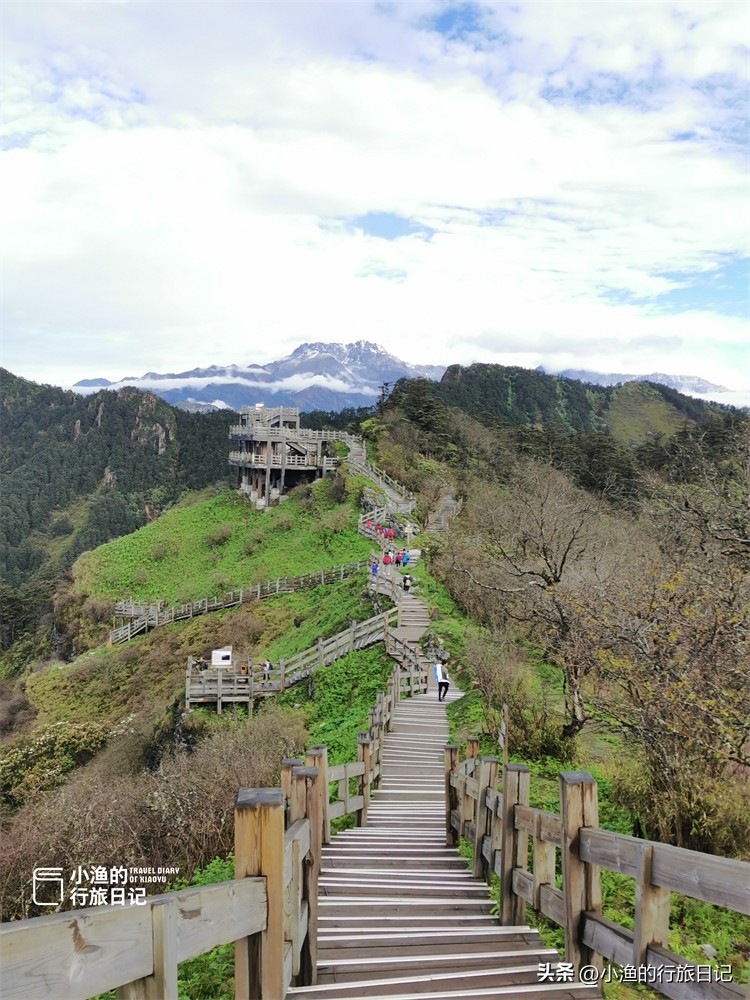 成都周边最高的观景山,日出成都雪山