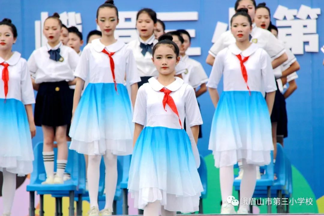 峨眉三小六一儿童节活动,艺展风采2019