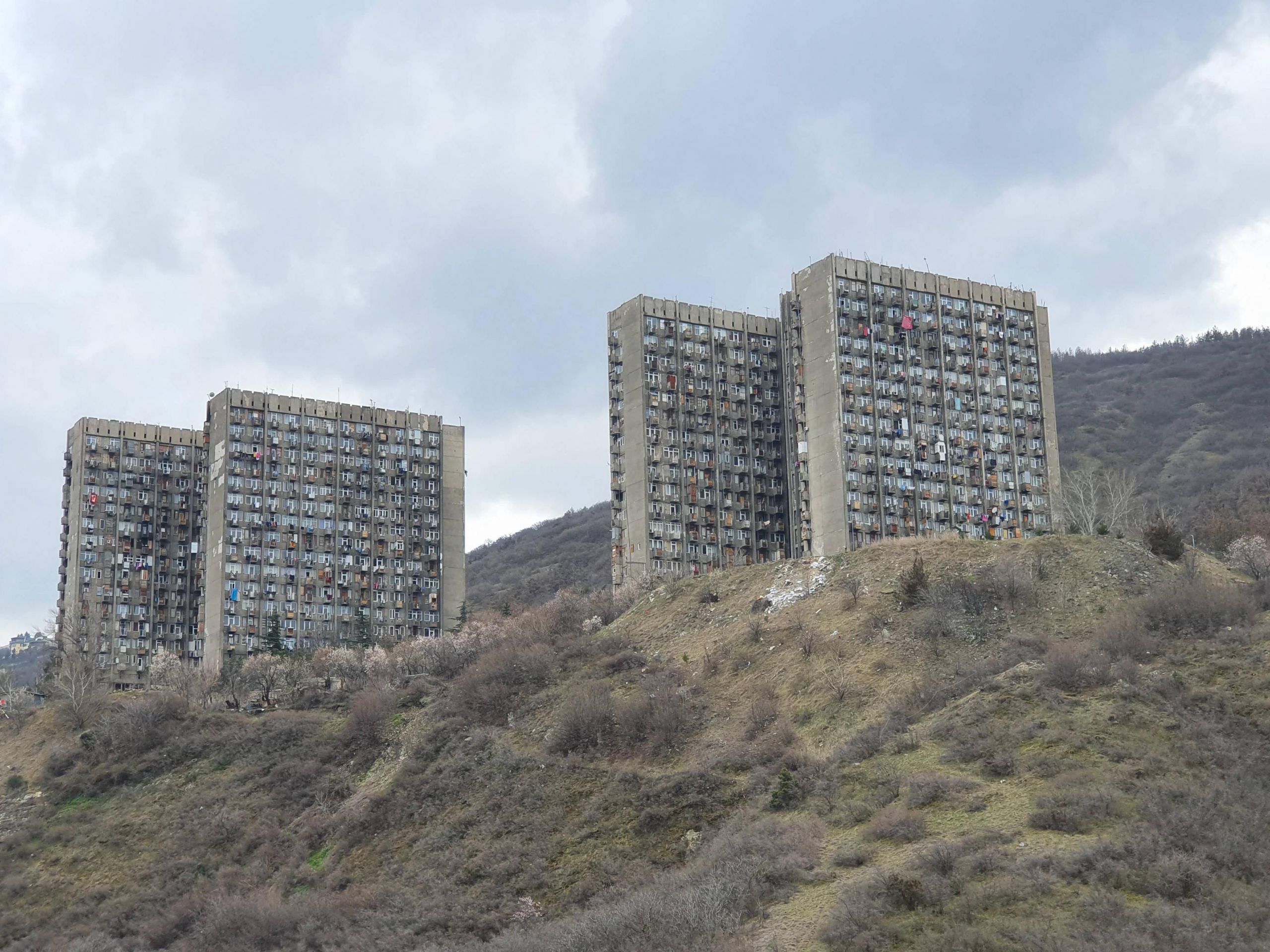 乌托邦的真实图片,反乌托邦全景图