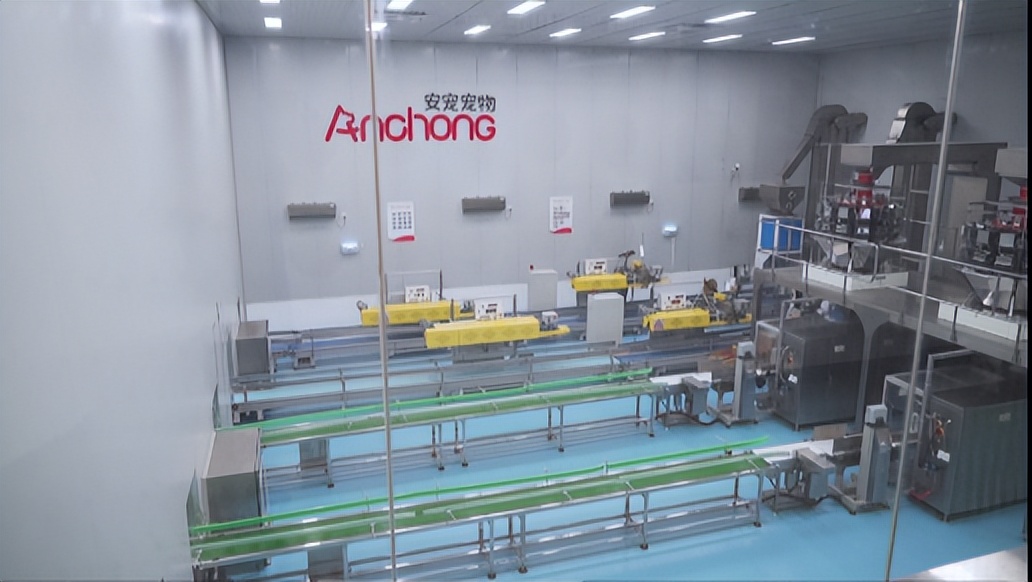 捐20吨狗粮给救助中心,捐猫粮捐狗粮