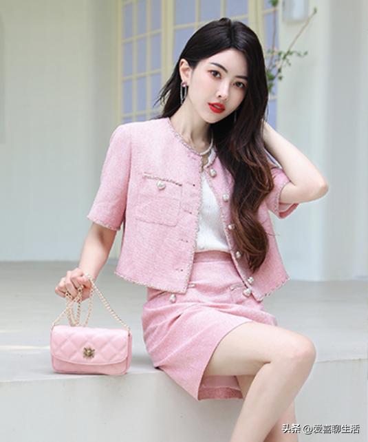 情人节什么花束最畅销 (情人节鲜花加什么礼物比较好)