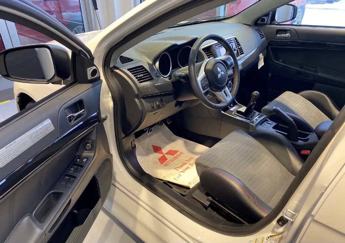 只有中国人买车才看保值率？这辆二手三菱让老外为之疯狂