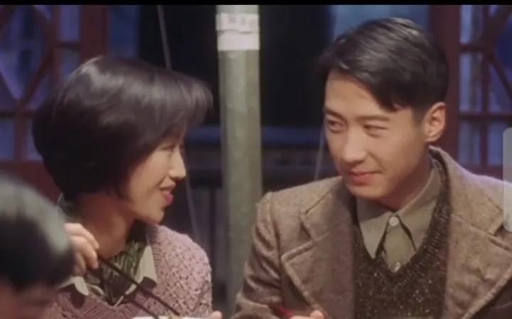 《半生缘》那个帮助丈夫*暴强**自己亲妹妹的人，为什么对妹妹那么狠