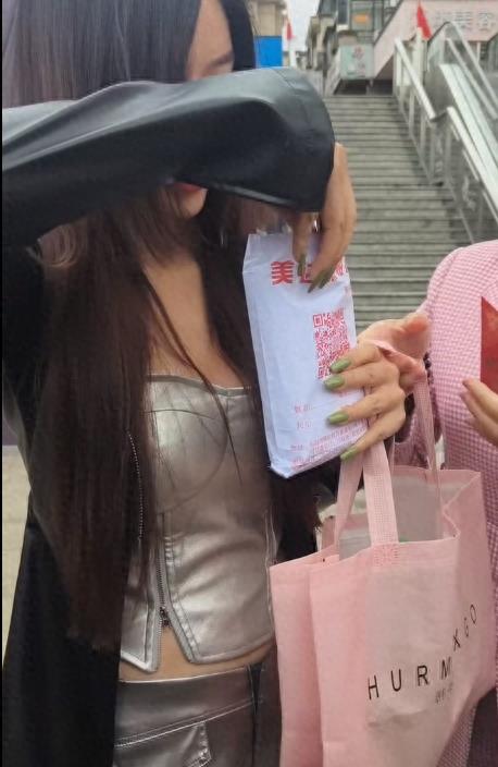 99元酒店AV夜宴:比《甄嬛传》还惊艳!