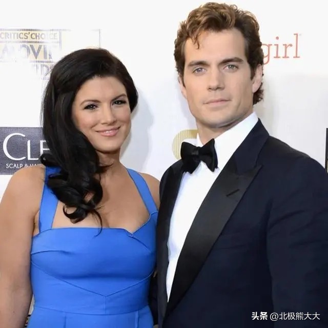 亨利卡维尔超人戴帽子,超人亨利卡维尔腹肌