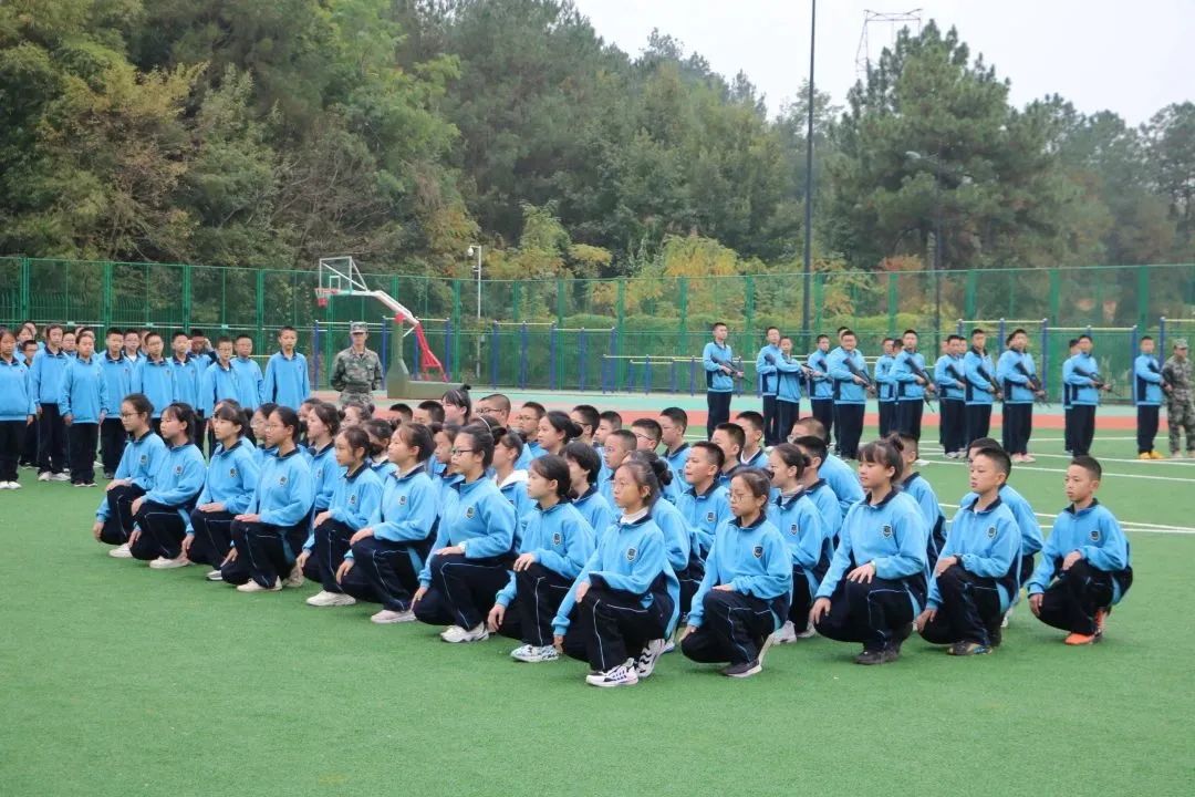 热血少年,百炼成钢!天府师一国防教育活动火热开展