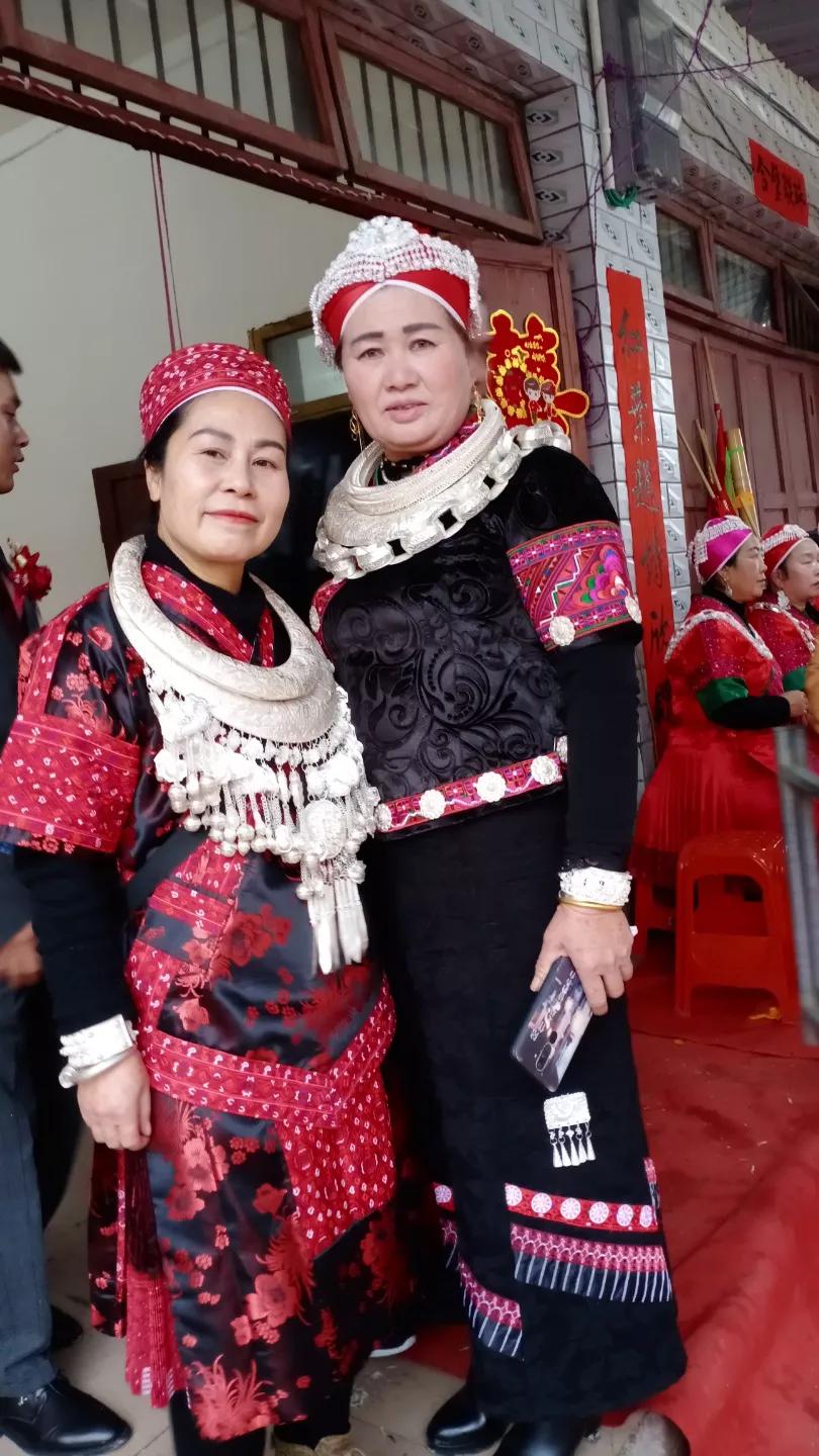 苗族是一个古老的民族,苗族的悲惨历史