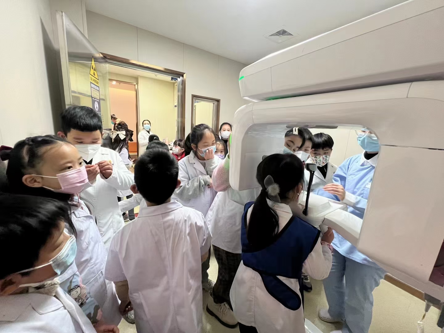 小小牙医职业体验活动策划,小小牙医体验营告别口腔小疾病