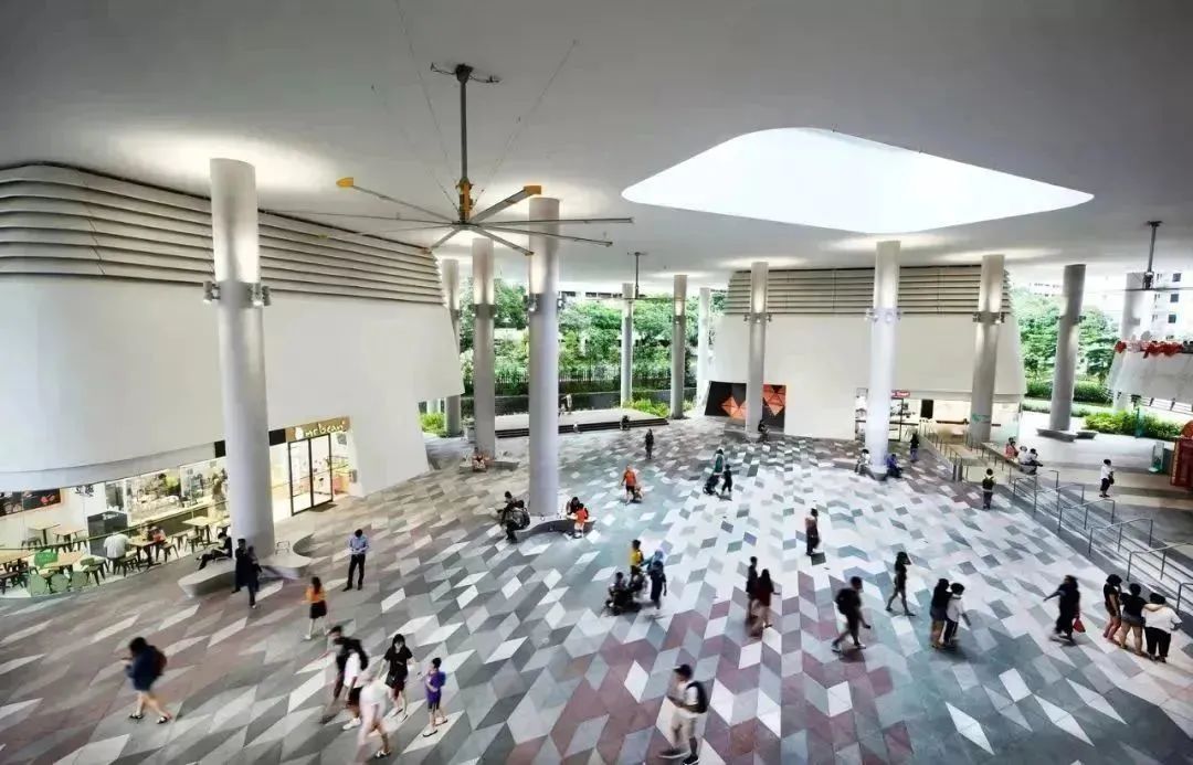 有钱年轻人如何规划养老,有钱有闲的中老年群体