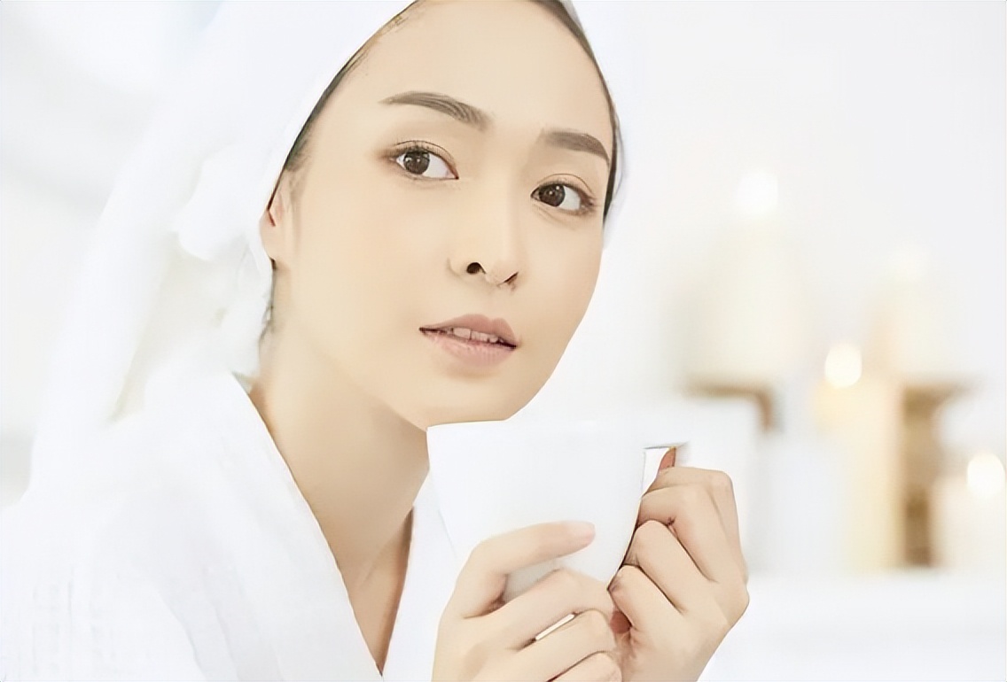 男女亲吻后女方应该说什么,男女接吻后女人的表现