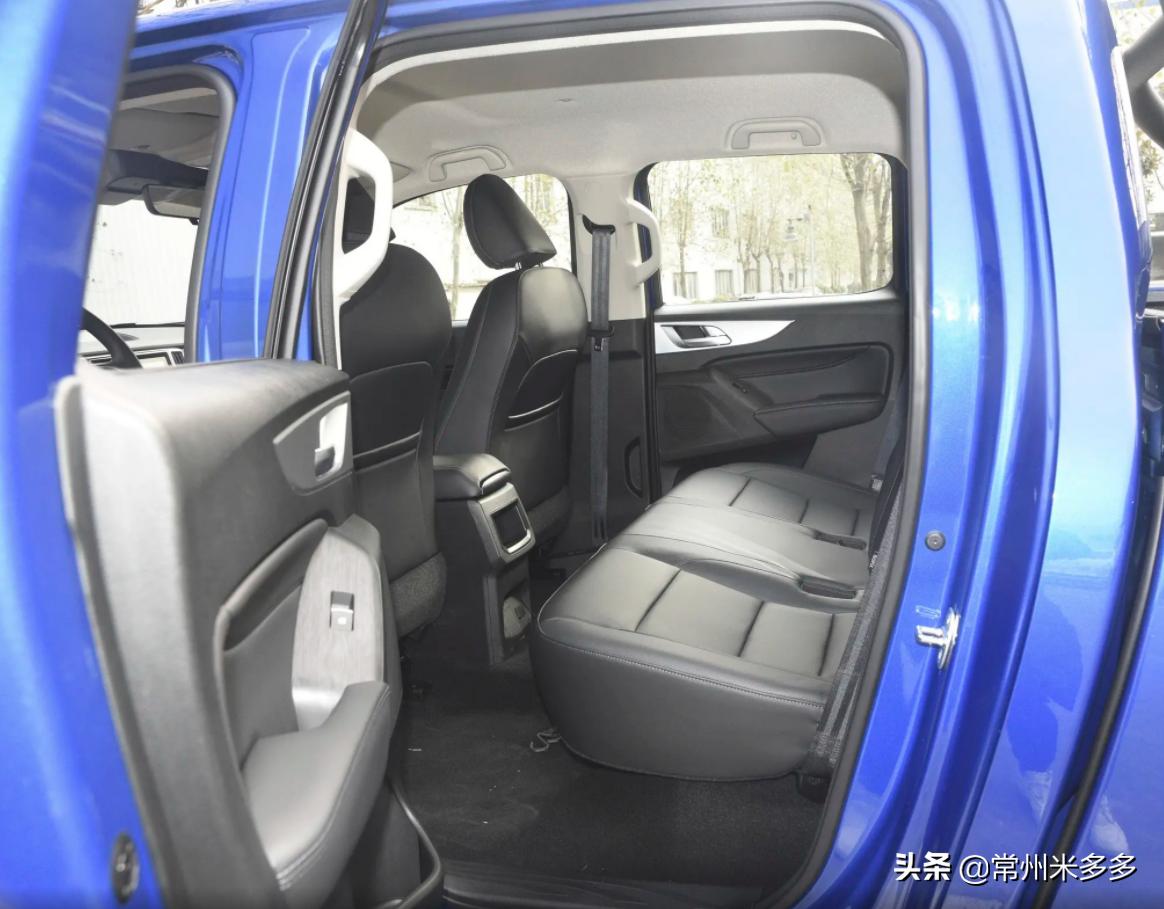 长城炮乘用版黑色13.98万适时四驱,长城炮全球版汽油四驱舒适型实测