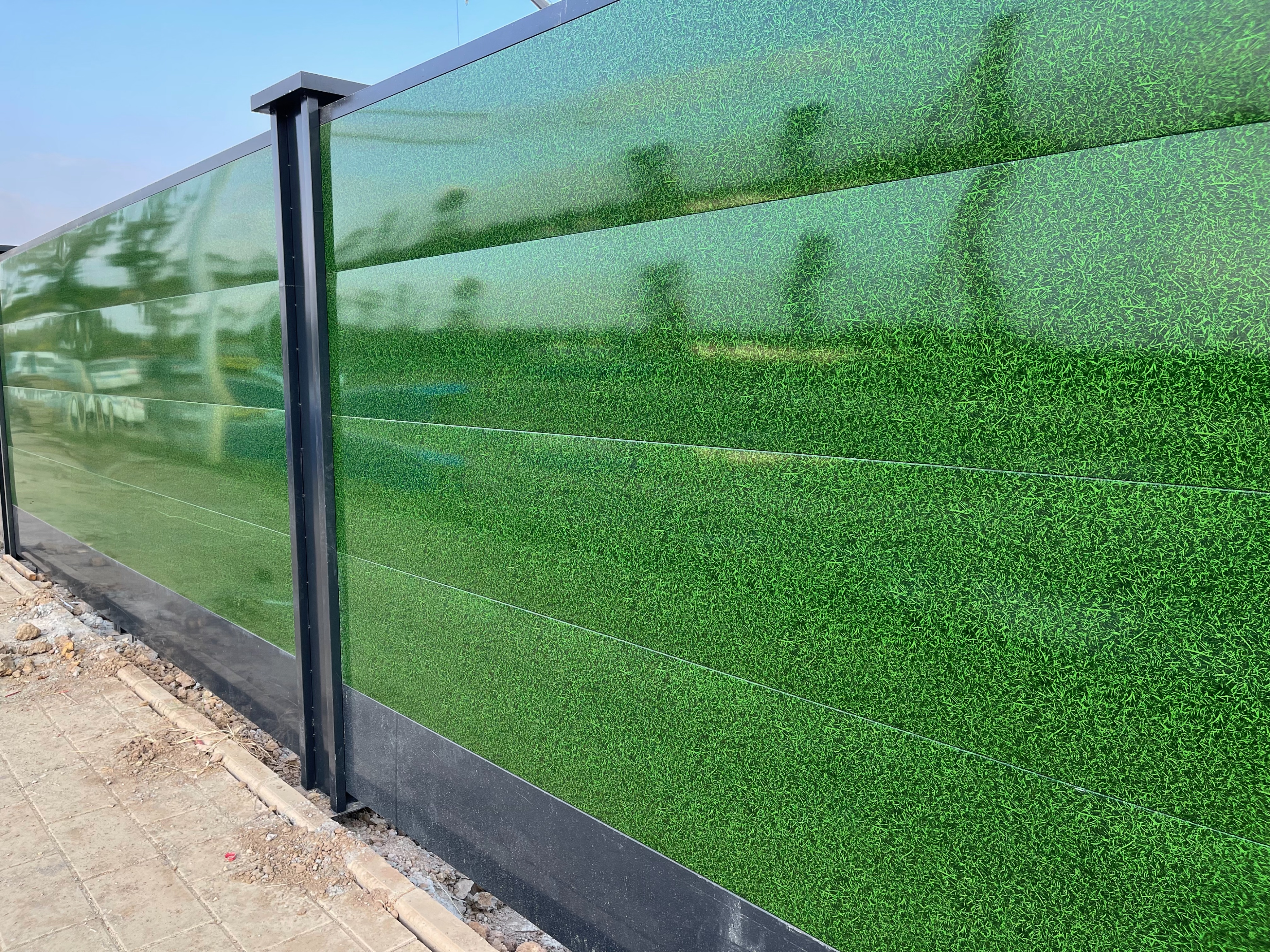 道路施工装配式彩钢围挡,彩钢围挡和装配式围挡