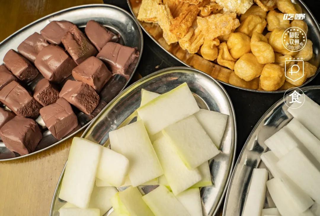 尝尝正宗的牛肉火锅,美食不可辜负首顿堂食全牛宴火锅