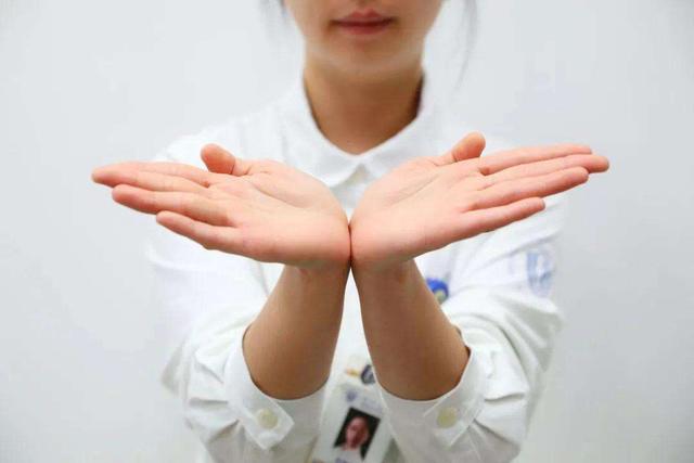 右手五指发麻发胀是什么原因,早上睡醒两手发胀握不住