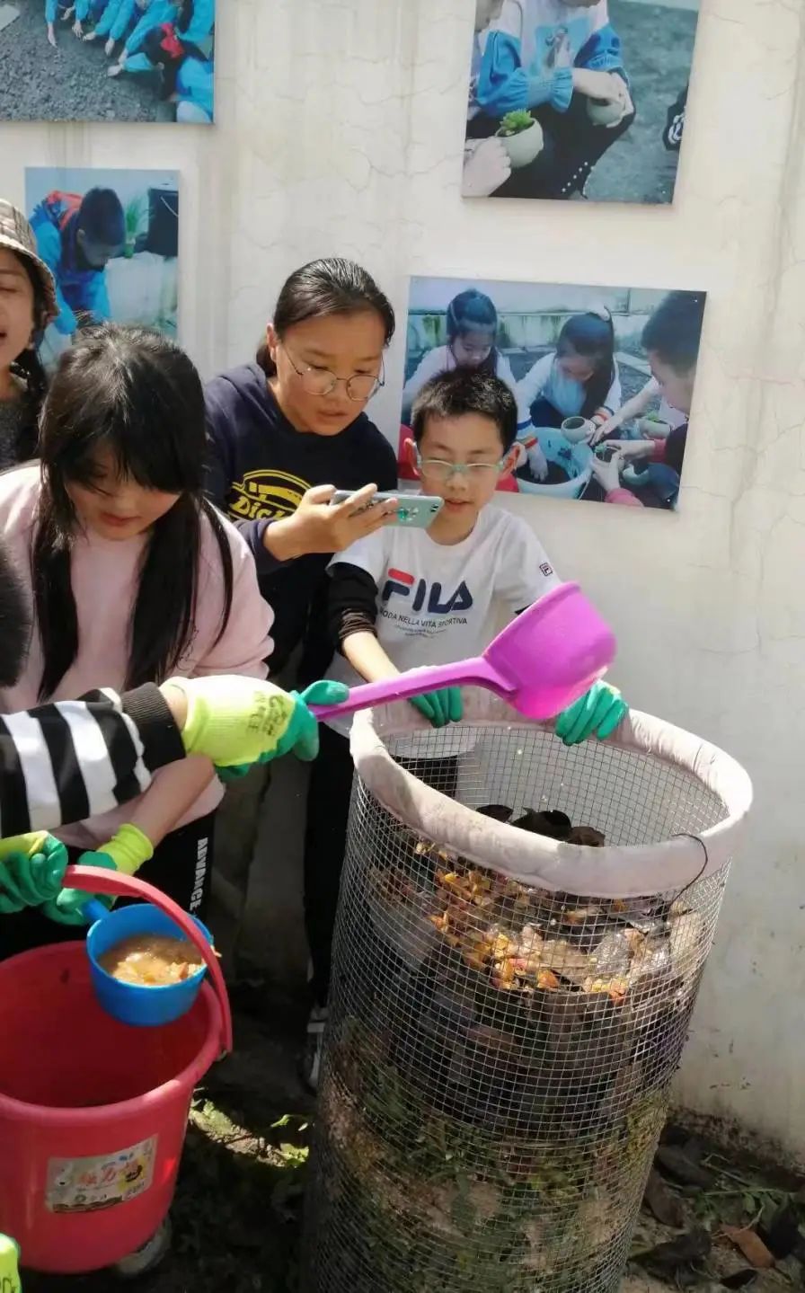 精一民族小学2006级,精一老师