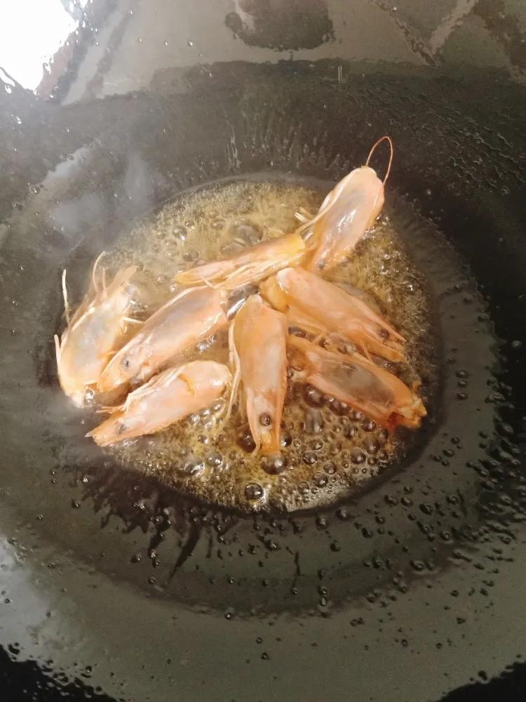 鲜虾豆腐白菜煲,鲜虾豆腐裙带汤