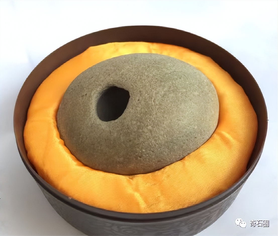 “带窝窝的石头”入围作品展播