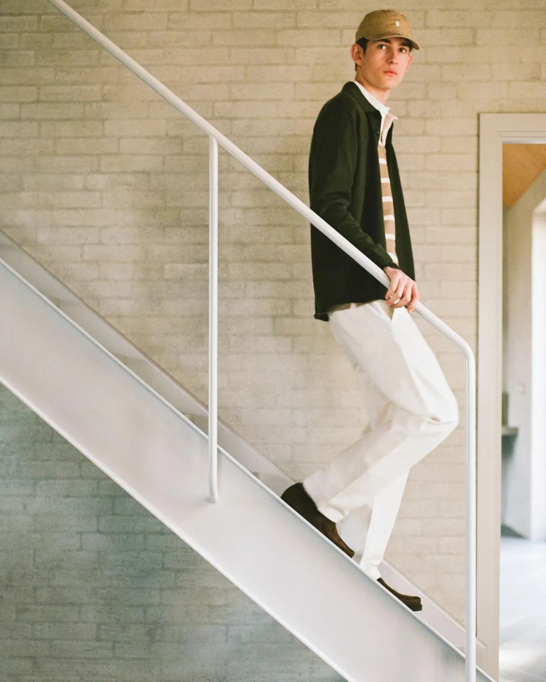 优衣库万金油神裤,极简风格的优衣库