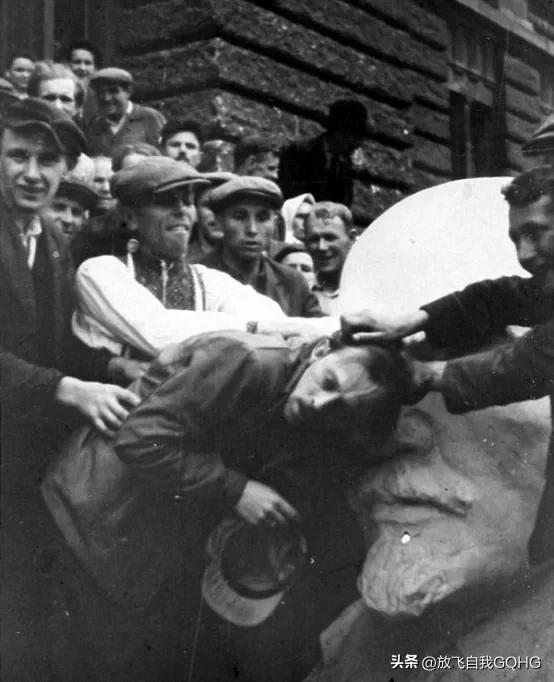 希特勒*杀屠**犹太人，犹太人真不是无辜的