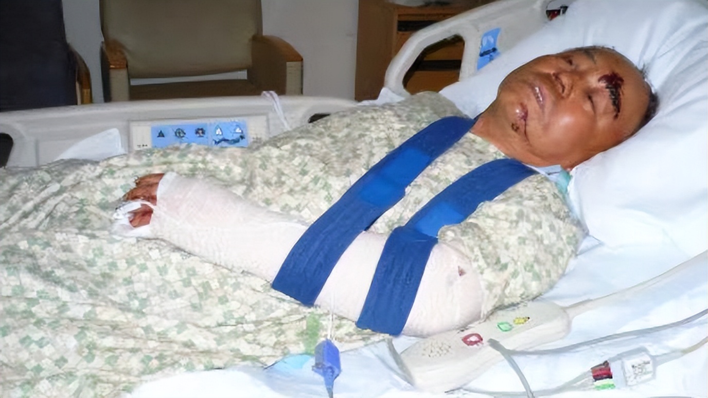 68岁善良华裔教授,68岁华裔教授血洗美国教堂