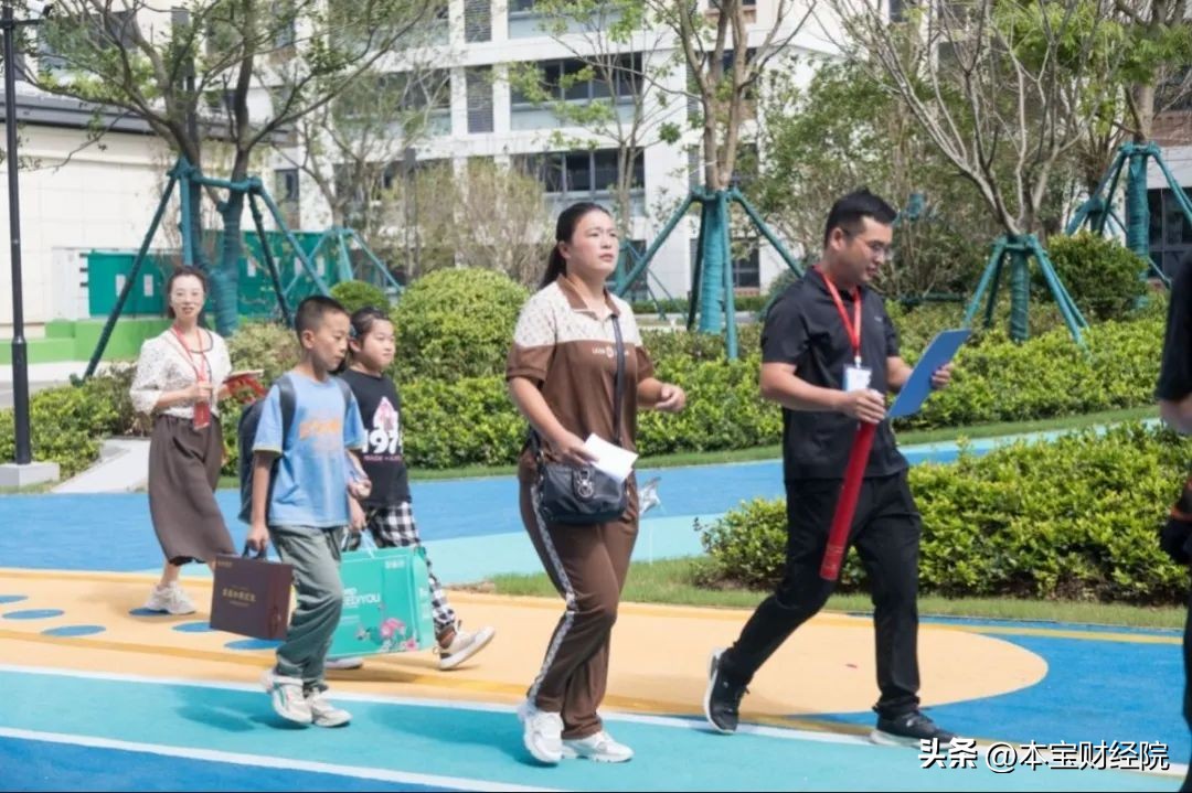 连云港新城海悦铭筑,新城海悦铭筑大门