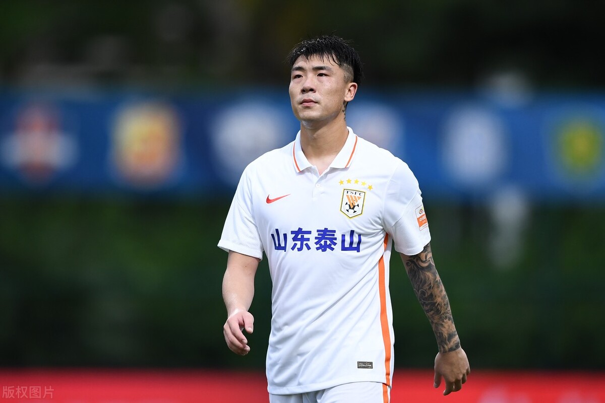 石柯被红牌罚下,石柯被罚出场泰山1-4惨败河南