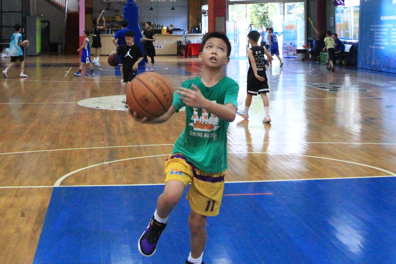 顶峰小球员专访8|雷圣杰：篮球是成长中最好的教育