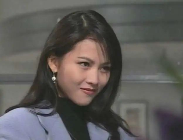 那些*养包**香港女星的富商们