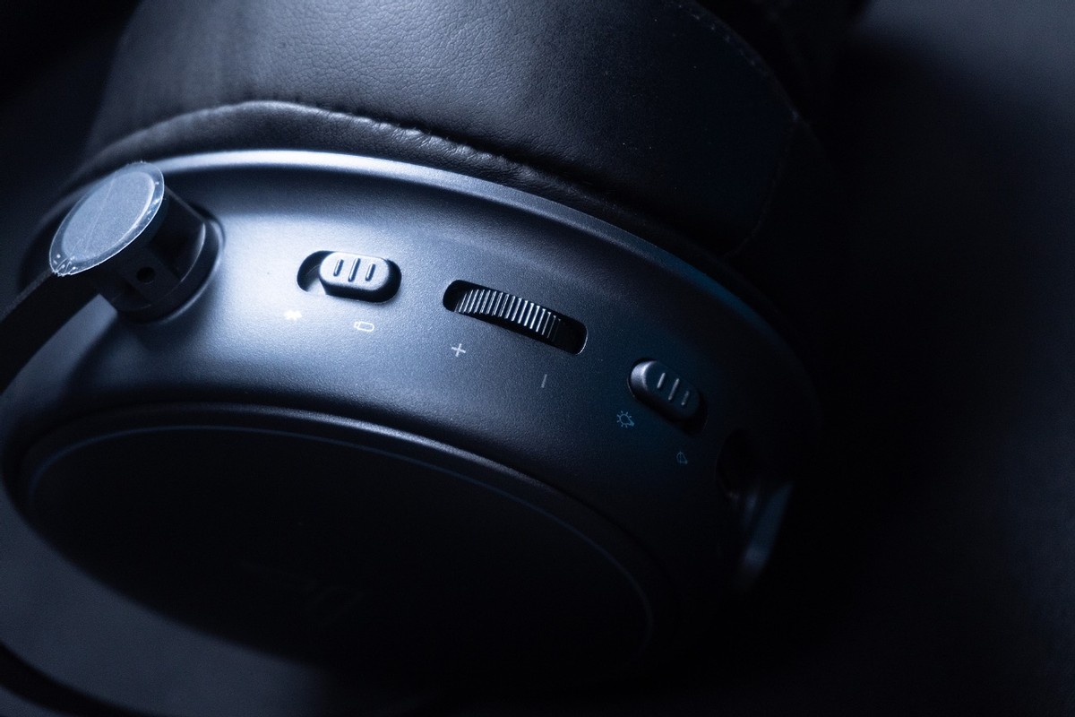 雷柏vh800蓝牙搜不到,雷柏vh800耳机连上没声音