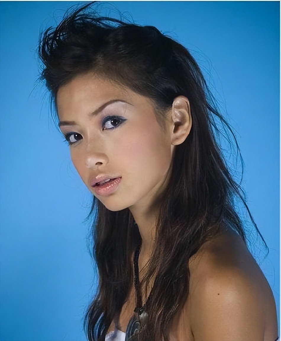 盘点女明星整容失败和成功的女星,整容断送前程的4个明星