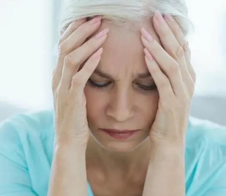 老年人的生活有什么共同特点,老年人的生理特征有哪些