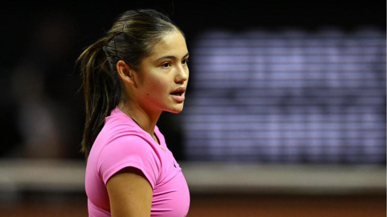 拉杜卡努：用58个单词敷衍回答16个问题惹怒媒体，危机终于来临