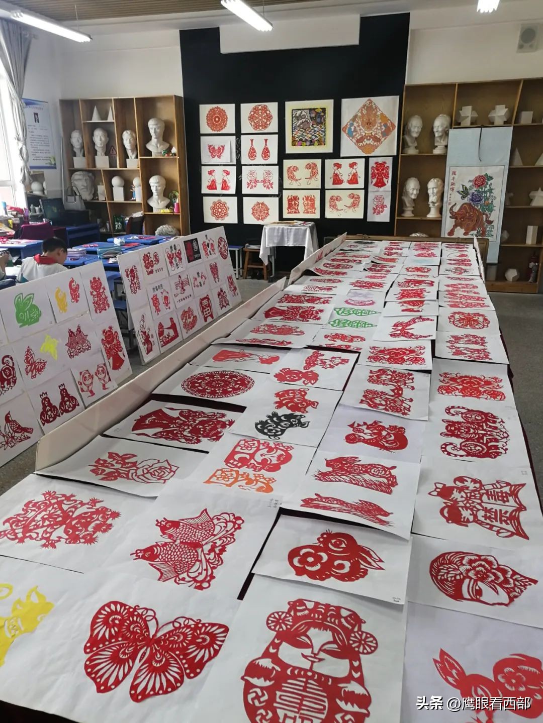 绾㈡棗灏忓绀惧洟琛ㄦ紨,绾㈡棗灏忓鎵嶈壓灞曠ず