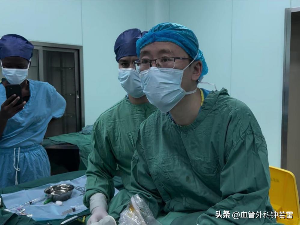 浙江39岁崔先生脚上“破了个洞”千里寻医验证联合微创科学方法！