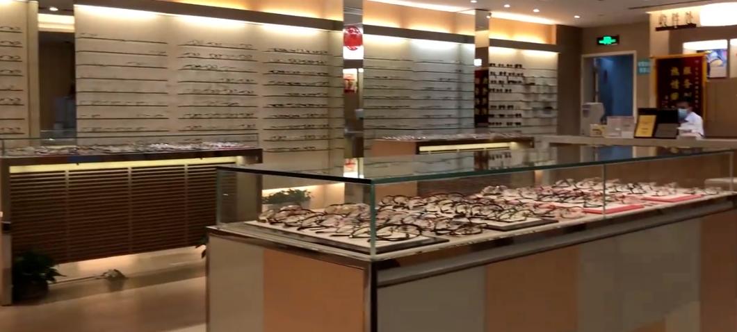 美瞳行业乱象丛生的原因,美瞳很暴利吗