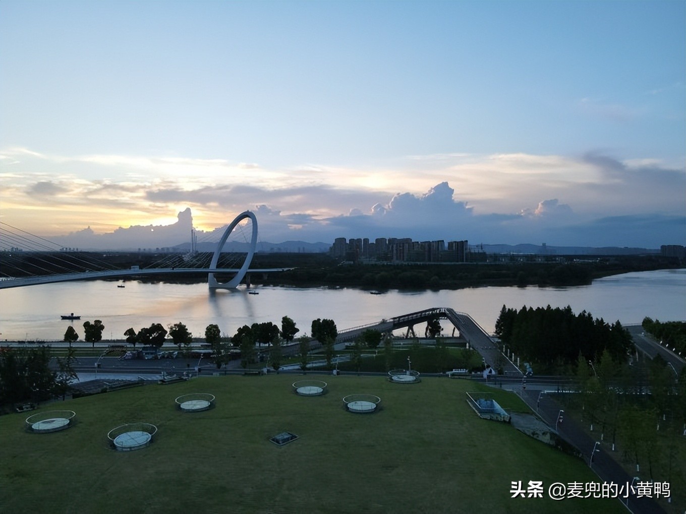 感受南京的艺术风格美食分享,中式情调南京美食