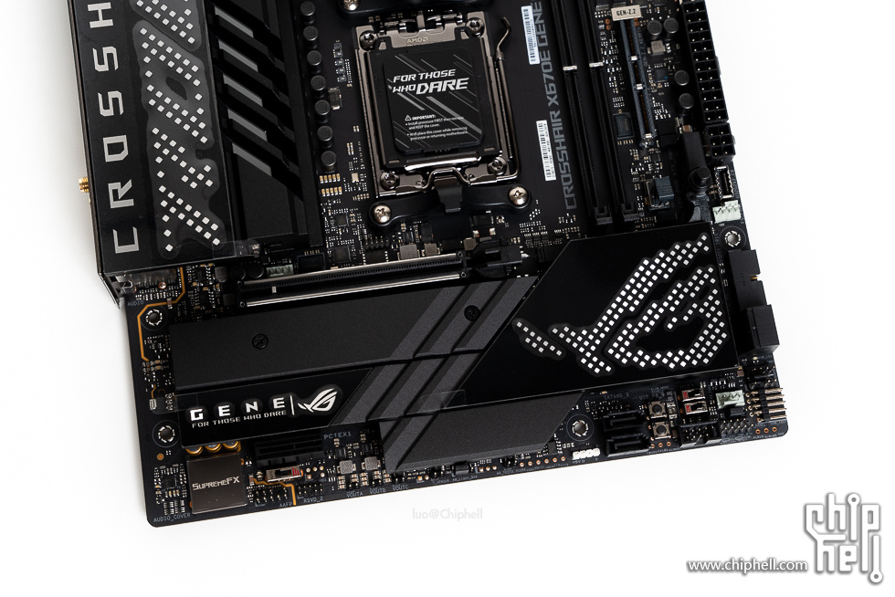 华硕tufgaminggt502弹药库白色,华硕gt502机箱黑橙搭配