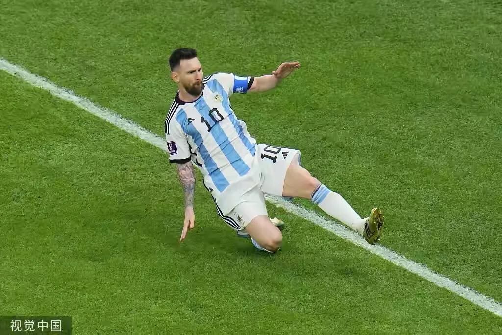 当阿根廷赢得点球梅西如释重负,法国扳平梅西反应