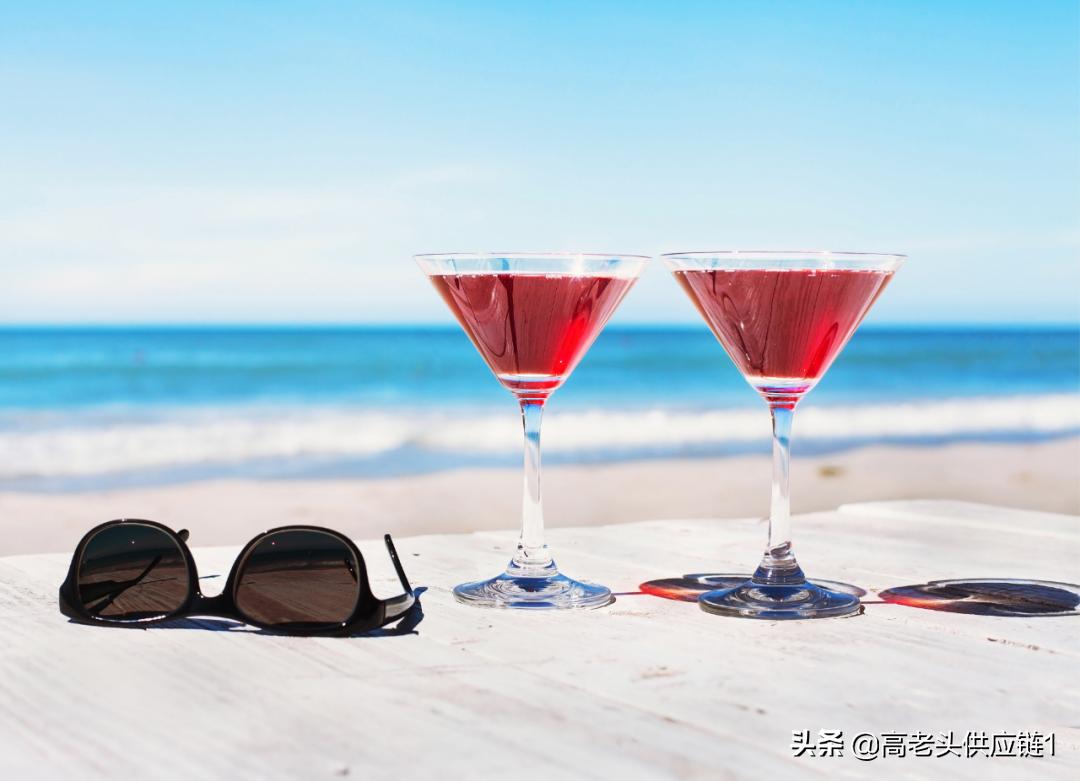 来自南京的沙滩泳装，在美国大受追捧。Cupshe是下一个Shein吗？